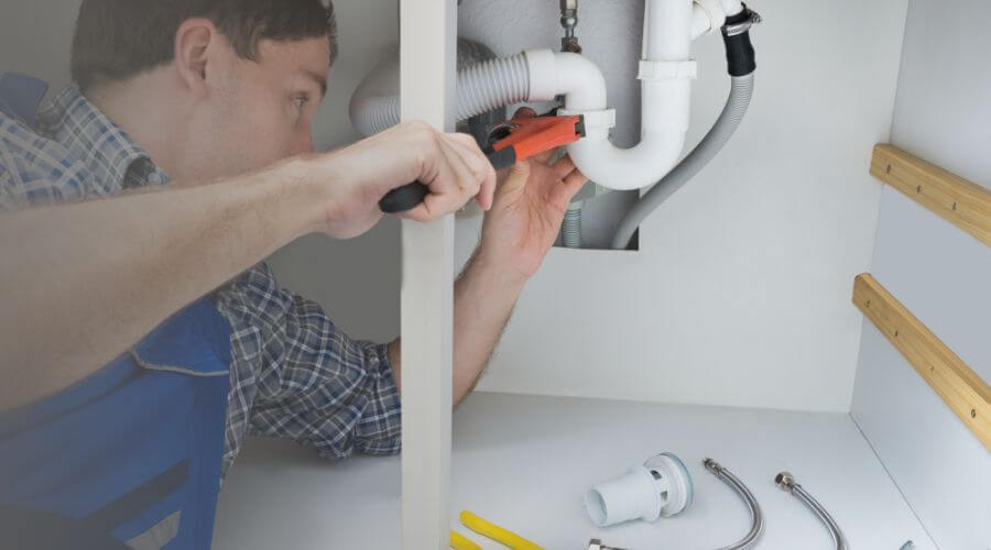 Expert burst pipe repair services in Dodson, TX